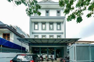 Urbanview Daily Guest House Pasteur Bandung - 7
