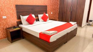 Hotel Mittal Tower - 1