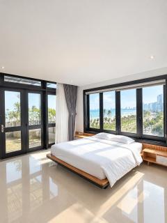 Svy Ocean View Villa - Beachfront - Only 20m to the Beach - 0