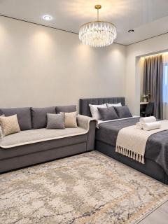 Comfort City 5 Panorama Lux Mountain View Apartment Almaty - 2