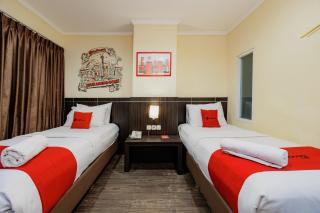 RedDoorz Plus @ Thamrin - 6