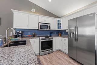 Your Perfect Beach Getaway Destin Coastal Home - 1