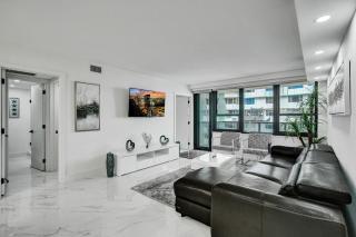 Cozy Ocean View Condo Beach Service and Pool 808 - 1