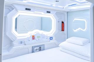 Sunland Capsule Hostel & Cafe - 8