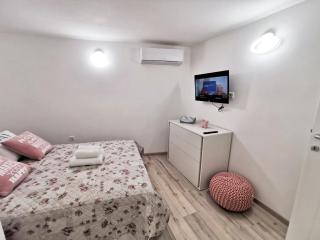 Modern flat in Omiš, with terrace and views, 80m² - 2