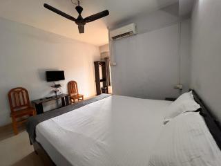 Hotel Comfort Stay - 1