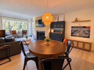 Steps to Lifts! 1BR Fully Renovated - 5