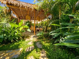 Authentic wooden house with garden, walking distance to town - El Nido - 7