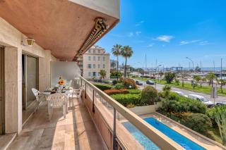 Port & Pool Hideaway - Happy Rentals - 0