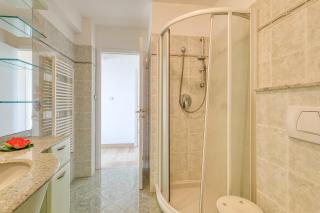 Port & Pool Hideaway - Happy Rentals - 3