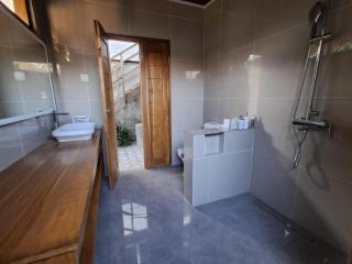 Arista Lakey Peak House - 9