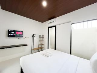 Studio Near Seseh Beach at Tyaga Villa - 3