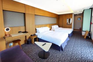Ramada by Wyndham Gangwon Sokcho - 1