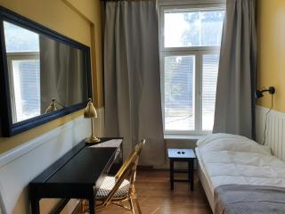 Large apartment in a 19th-century wooden house in the center of Hanko - 8