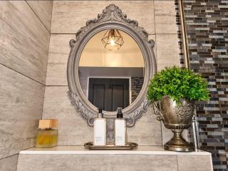 Cape Town, Sea Point, Beautiful 2 Bedroom Apartment @Tucked Away - 3