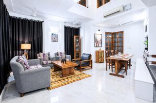 Opulent Antique 6BR Independent Villa in Gurugram - 5