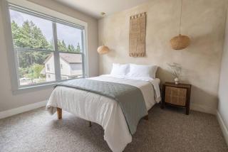 Cooper Mtn Retreat • Nike & Intel • Mt Hood Views - 2