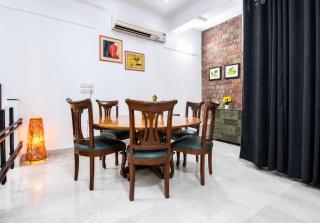 Opulent Antique 6BR Independent Villa in Gurugram - 2