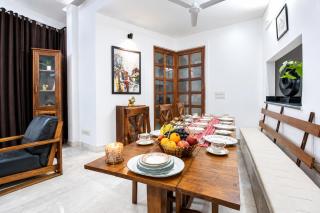 Opulent Antique 6BR Independent Villa in Gurugram - 1