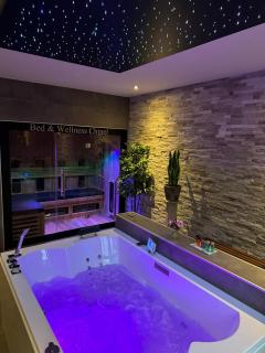 Bed & Wellness Chinel Luxe vakantiehuis met Sauna's en Bubbelbad - 0