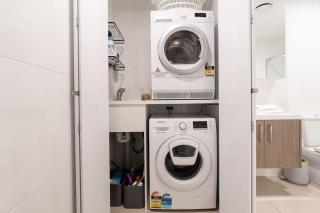 Modish Apartment near Parliamentary Triangle - Hosted by CanStay -  - 1