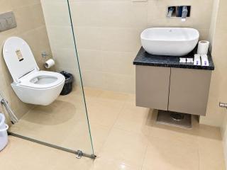 Alpha Stays 1BHK Service Apartment Near Artemis Hospital Gurgaon Manage by Revemaster Hospitality - 8