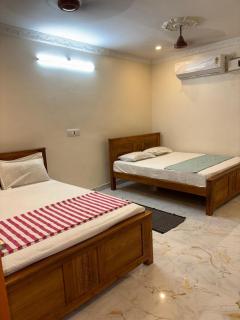 Sri Muthaiya Bhavan Cottage - 0