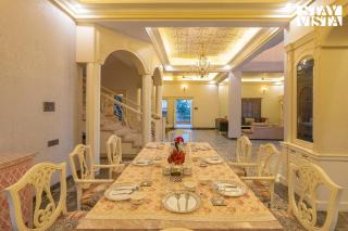 StayVista at The Courtyard Estate with Regal Interiors & Lawn - 5