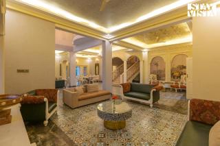 StayVista at The Courtyard Estate with Regal Interiors & Lawn - 3