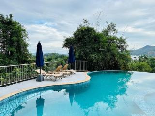 Surin Park 2 Bed Direct Pool Access by Destada - 9