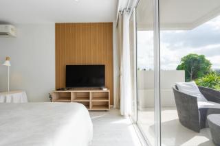 Surin Park 1 Bed Ground Floor Pool View by Destada - 3