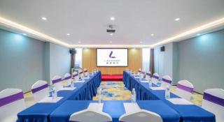 Lavande Hotels Guangzhou Baiyun Avenue North Metro Station - 2