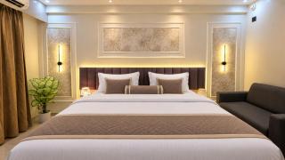 The Suites Inn - 1