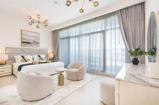 Luxe 6BR Semi-Detached Villa Steps from the Lagoon - 7