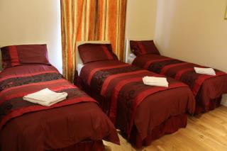 The Dharma Lodge - Enfield - 8