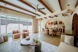 Staymaster White Castle 7BHK - 2 Pvt Villas with pools - Vagator - 7