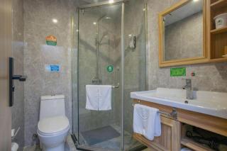 GreenTree Inn Yangzhou Slender West Lake Wencheng Attic Express Hotel - 3