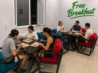 FRIENDS Hostel Baku - Bakoe - 8