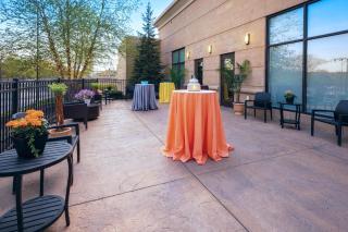 Hilton Garden Inn Akron - 4