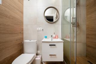 Wółczańska Central Studio by BookingHost - 5