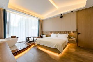 Floral Hotel Lanting Hotel Chaohuyuan Scenic Spot Store in bathing pool Hot Spring Resort - 5