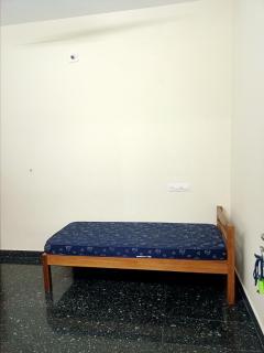 Queens Home Girls Hostel - 1