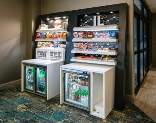 Hampton Inn Freeport - 2