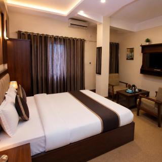 Hotel the shikhar international - 1