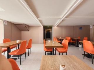 珠珠酒店 上海浦东机场东站店Shanghai zhuzhu Hotel - 24-hour free airport pick-up and drop-off Airport, 24-hour professional butler service, spacious room layout with great sense of space, relaxing spa massage service - 2
