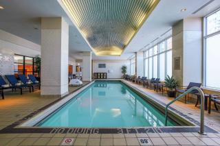 Embassy Suites by Hilton Chicago Downtown Magnificent Mile - 2