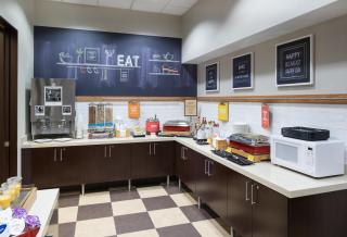 Hampton Inn & Suites Chicago North Shore - 1