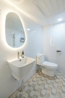 A quiet house where sunlight lingers , A house where you can experience everyday life in Korea , 5 min to airport bus , 8 min to Gangnam Station , Yeoksam Station - 4