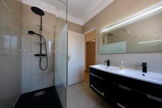 F&K - Apartment for 6 people - Elbeuf City Center - 4