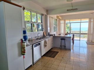 Harbour Breeze Retreat - 4